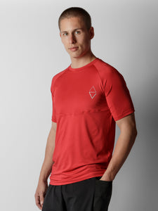 T-shirt ajusté rouge à manches courtes