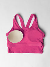 Charger l&#39;image dans la galerie, Camisole de sport avec coussinets amovibles Pinky
